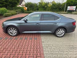Blau Gebraucht 2016 Skoda Superb Style Limousine | 11.000 € (Fairer Preis)