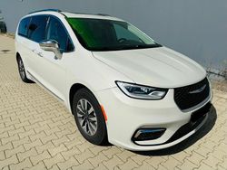 Weiß Gebraucht 2021 Chrysler Pacifica SUV | 34.100 €