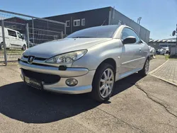 Silber Gebraucht 2003 Peugeot 206 CC Platinum Cabrio | 1.950 € (Fairer Preis)