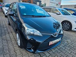 Schwarz Gebraucht 2015 Toyota Yaris Limousine | 8.490 € (Fairer Preis)
