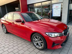 Melbournerot metallic Gebraucht 2020 BMW 330 Sport Line Limousine | 29.999 € (Fairer Preis)
