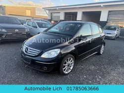 Schwarz Gebraucht 2007 Mercedes B180 Van / Kleinbus | 1.599 € (Fairer Preis)
