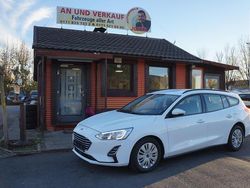 Weiß Gebraucht 2018 Ford Focus Trend Kombi | 7.390 € (Etwas zu teuer)