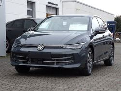 Delfingrau metallic Neu 2025 VW Golf VIII Limousine | 35.615 € (Teuer)
