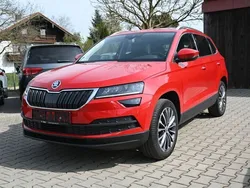 Rot Gebraucht 2021 Skoda Karoq Style SUV | 22.999 € (Guter Preis)