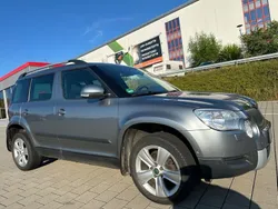 Grau Gebraucht 2010 Skoda Yeti Experience SUV | 4.999 € (Fairer Preis)