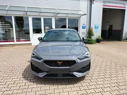 Graphene grey Gebraucht 2022 Cupra Leon VZ Kombi | 30.490 € (Guter Preis)