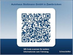 Rot Gebraucht 2016 Toyota Yaris Hybrid Edition-S Limousine | 13.888 € (Fairer Preis)