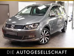 Indiumgrau metallic Gebraucht 2017 VW Sharan Highline Van / Kleinbus | 27.990 € (Etwas zu teuer)