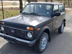 Grün Gebraucht 2014 Lada niva SUV | 4.400 €
