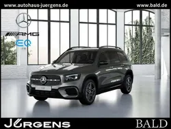 Mercedes GLB220