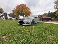 Grau Gebraucht 2016 Skoda Octavia RS Kombi | 15.800 € (Fairer Preis)