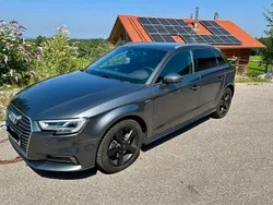 Grau Gebraucht 2018 Audi A3 Sportback e-tron S-Line Limousine | 21.100 € (Fairer Preis)