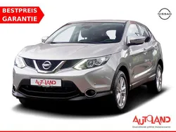 Grau Gebraucht 2015 Nissan Qashqai SUV | 13.990 € (Etwas zu teuer)