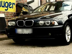 Blau Gebraucht 2000 BMW 520 Limousine | 3.000 € (Fairer Preis)