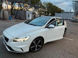 Weiß Gebraucht 2017 Volvo V40 R-Design Kombi | 11.900 € (Fairer Preis)