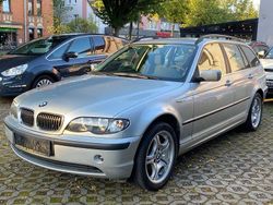 Silber Gebraucht 2001 BMW 325 Sport Line Kombi | 4.990 € (Fairer Preis)