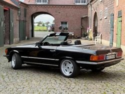 Schwarz Gebraucht 1986 Mercedes SL420 Cabrio | 33.500 €