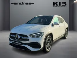 Weiß Gebraucht 2022 Mercedes GLA250 AMG line SUV | 37.990 € (Fairer Preis)
