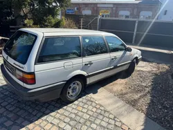 Weiß Gebraucht 1993 VW Passat Kombi | 2.200 €