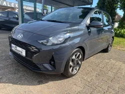 Aurora grey (a7g) Gebraucht 2024 Hyundai i10 Kleinwagen | 13.600 € (Guter Preis)