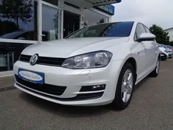 Weiß Gebraucht 2013 VW Golf VII Comfortline Limousine | 5.900 € (Fairer Preis)
