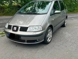 Grün Gebraucht 2008 Seat Alhambra Sport Van / Kleinbus | 3.850 € (Teuer)
