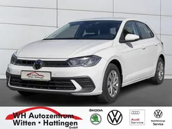 Weiß Gebraucht 2024 VW Polo Life Limousine | 16.884 € (Guter Preis)