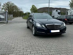 Blau Gebraucht 2010 Mercedes E220 Kombi | 5.000 € (Fairer Preis)
