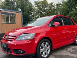 Rot Gebraucht 2006 VW Golf Plus Cross Comfortline Van / Kleinbus | 3.390 € (Guter Preis)