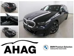 M carbonschwarz metallic Gebraucht 2024 BMW 520 M Sport Kombi | 54.940 € (Guter Preis)