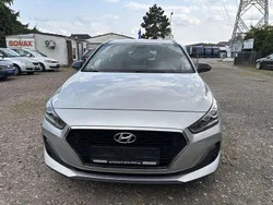 Platinum silver / mic Gebraucht 2019 Hyundai i30 YES! Kombi | 13.400 € (Fairer Preis)