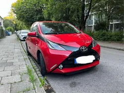 Rot Gebraucht 2016 Toyota Aygo X-play Kleinwagen | 6.200 € (Superpreis)