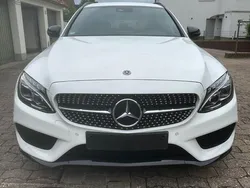 Weiß Gebraucht 2018 Mercedes C300 AMG line Kombi | 26.499 € (Fairer Preis)