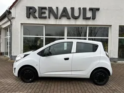 Weiß Gebraucht 2012 Chevrolet Spark LT Kleinwagen | 3.499 € (Fairer Preis)