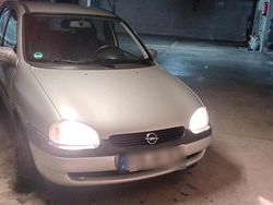 Silber Gebraucht 1999 Opel Corsa Eco Kleinwagen | 1.350 € (Etwas zu teuer)