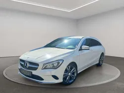 Calcitweiss unilack Gebraucht 2017 Mercedes CLA180 Limousine | 15.999 € (Guter Preis)