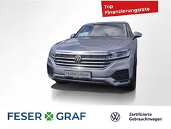 Oyster silvermetallic Gebraucht 2024 VW Touareg Basis SUV | 59.980 € (Guter Preis)