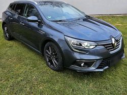 Grau Gebraucht 2016 Renault Mégane IV Kombi | 11.500 € (Teuer)