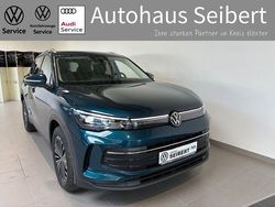 Blau Neu 2025 VW Tiguan Life SUV | 40.980 € (Guter Preis)