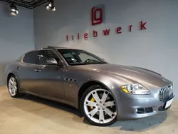 Grau Gebraucht 2008 Maserati Quattroporte Limousine | 41.941 € (Etwas zu teuer)