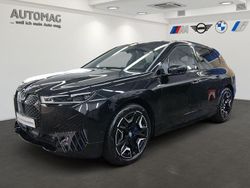 Saphirschwarz Gebraucht 2023 BMW iX Sport Line SUV | 53.990 € (Fairer Preis)