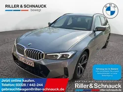 Skyscraper grau Gebraucht 2024 BMW 330 M Sport Kombi | 41.750 € (Superpreis)