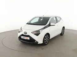 Weiß Gebraucht 2020 Toyota Aygo X-play Kleinwagen | 11.580 € (Teuer)