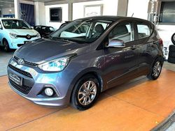 Grau Gebraucht 2015 Hyundai i10 Classic Kleinwagen | 10.490 € (Fairer Preis)
