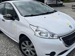 Lack weiss banquise/lackierung Gebraucht 2014 Peugeot 208 Access Kleinwagen | 3.590 € (Guter Preis)