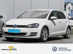 Weiß Gebraucht 2016 VW Golf VII Highline Limousine | 14.860 € (Etwas zu teuer)