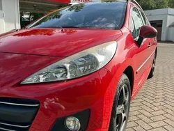 Rot Gebraucht 2009 Peugeot 207 Kombi | 2.300 €