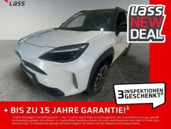 Platinweiss metallic Neu 2025 Toyota Yaris Hybrid Style Limousine | 35.980 €