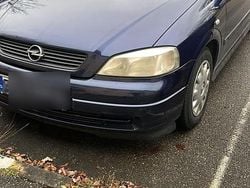 Blau Gebraucht 2000 Opel Astra Limousine | 3.000 € (Etwas zu teuer)